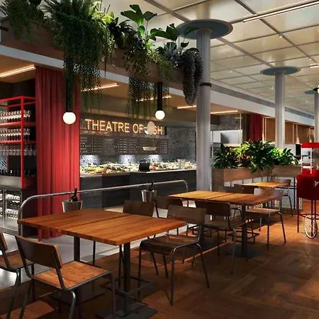 Hotel Motto By Hilton Blaak 4*