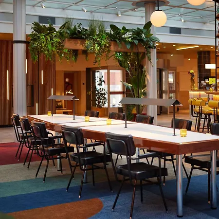 Motto By Hilton Blaak Rotterdam